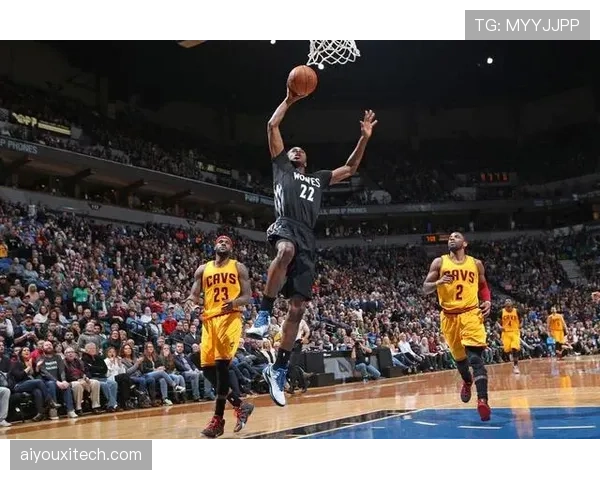 知名训练师Drew Hanlen三月举办大师课,主题为“提升个人单兵压迫防守技巧” 知名训练师Drew Hanlen三月举办大师课,主题为“提升个人单兵压迫防守技巧”